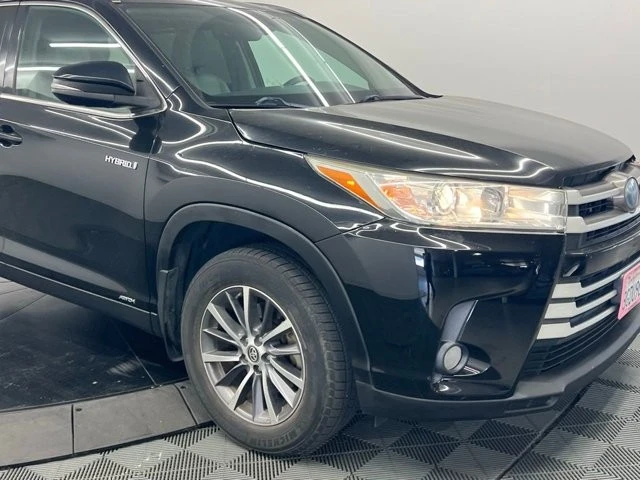 2019 Toyota Highlander - Image 6 of 12