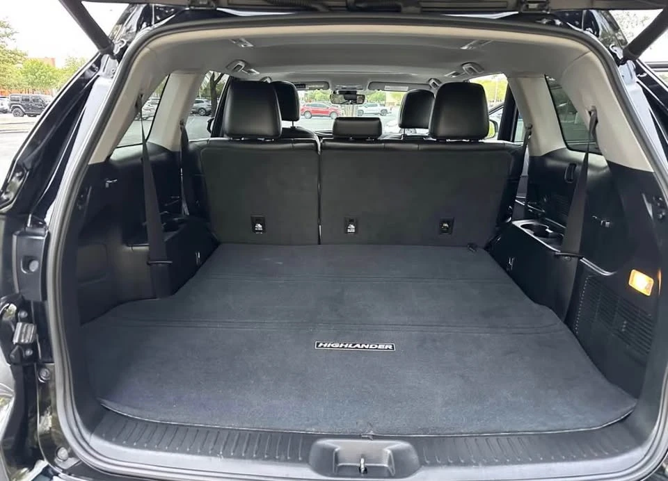 2019 Toyota Highlander - Image 2 of 7