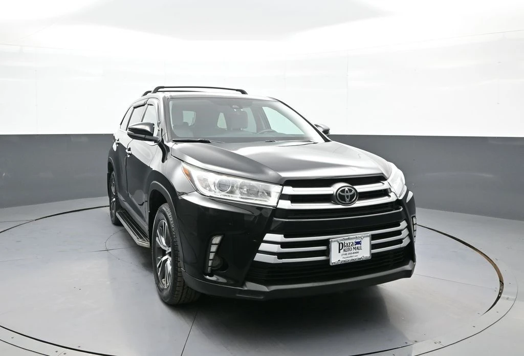 2019 Toyota Highlander - Image 3 of 12