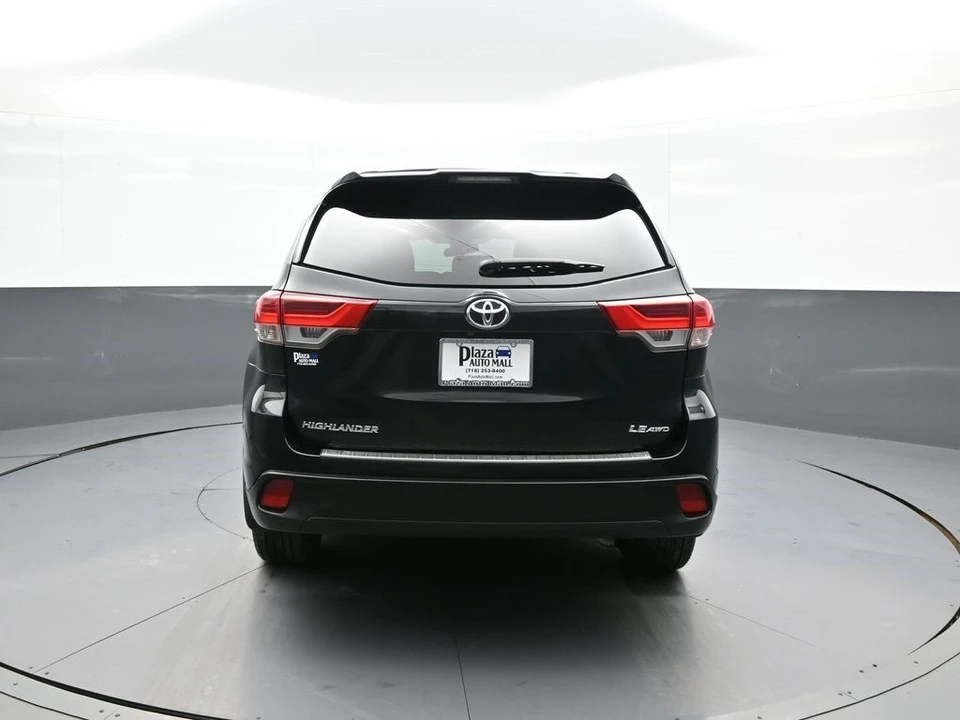 2019 Toyota Highlander - Image 7 of 12
