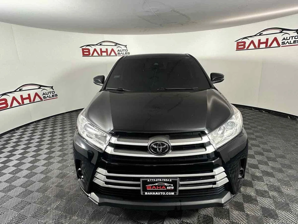 2019 Toyota Highlander - Image 13 of 21