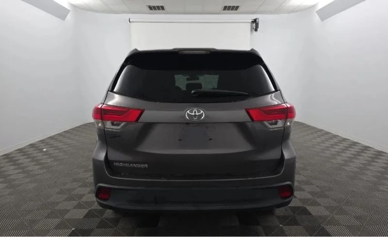 2019 Toyota Highlander - Image 4 of 5