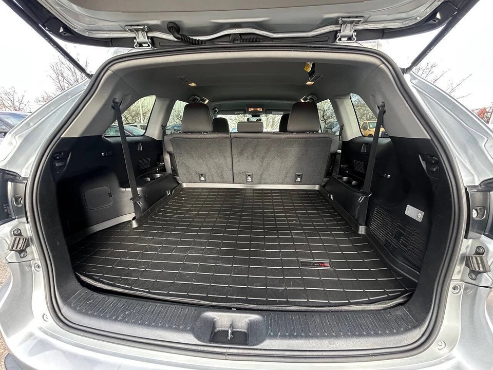 2019 Toyota Highlander - Image 4 of 12