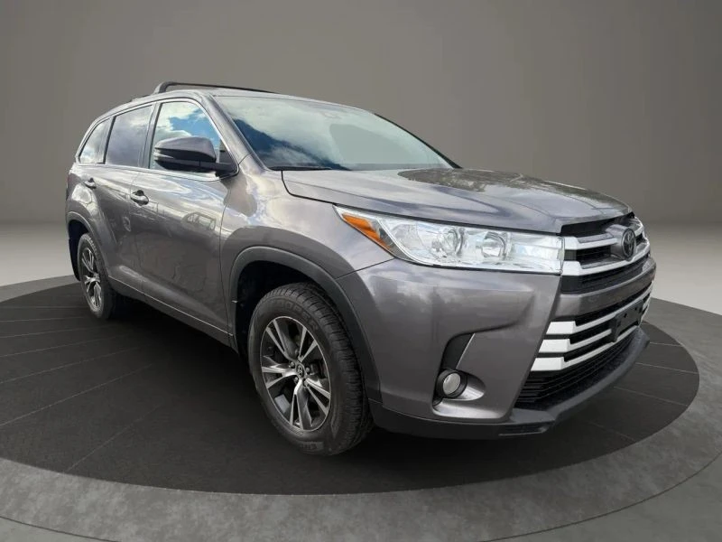 2019 Toyota Highlander - Image 3 of 12