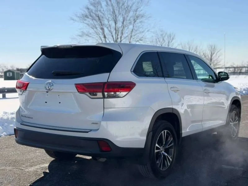 2019 Toyota Highlander - Image 6 of 12