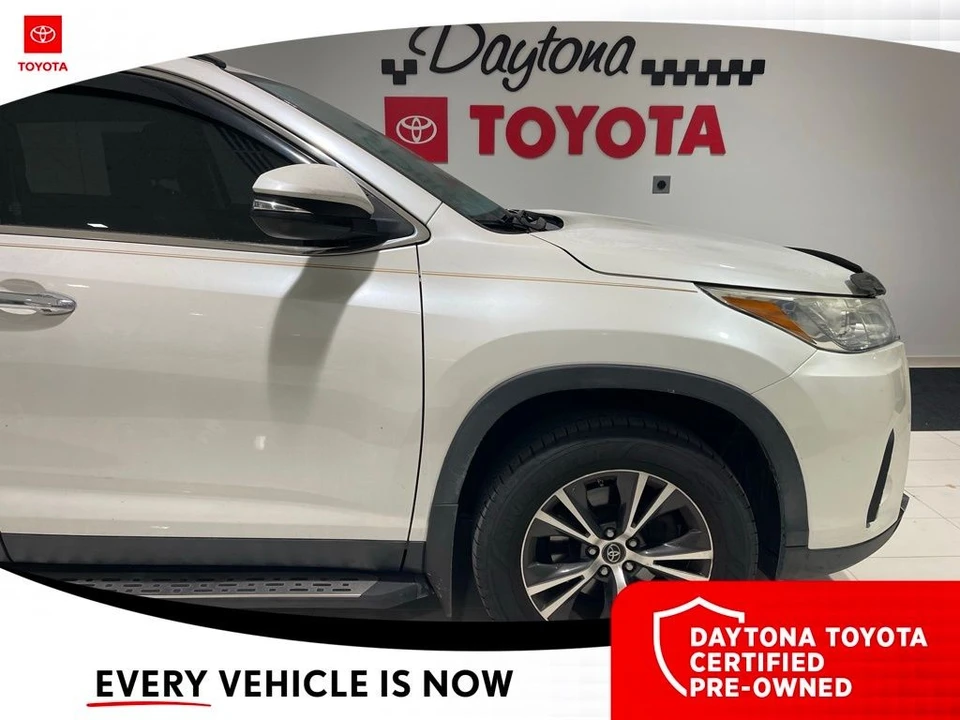 2019 Toyota Highlander - Image 4 of 10