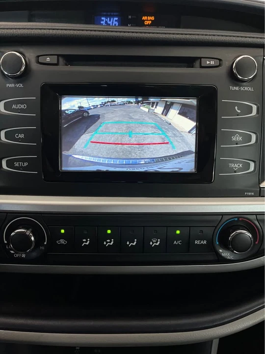 2019 Toyota Highlander - Image 5 of 10