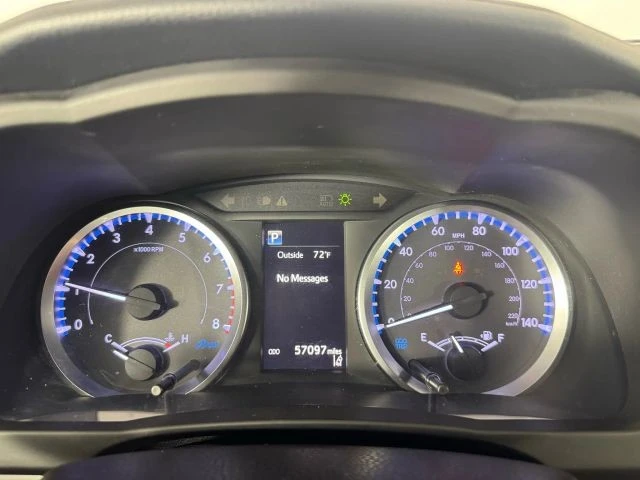 2019 Toyota Highlander - Image 14 of 21