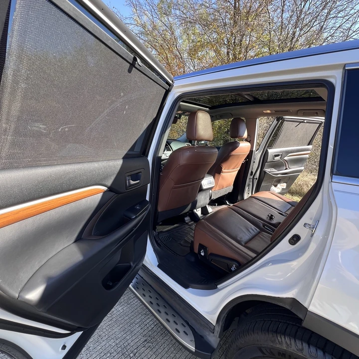 2019 Toyota Highlander - Image 13 of 19