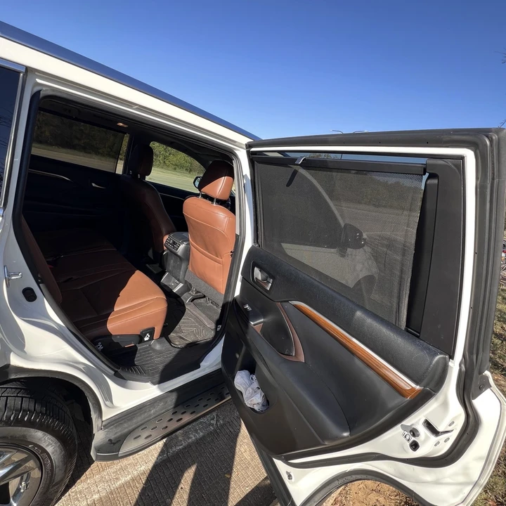 2019 Toyota Highlander - Image 14 of 19