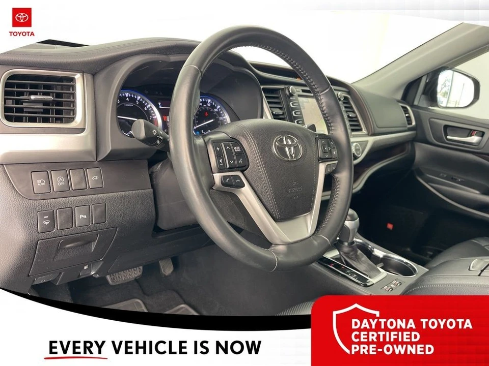 2019 Toyota Highlander - Image 3 of 12