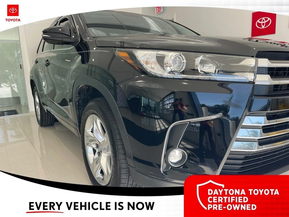 2019 Toyota Highlander - Image 2 of 12