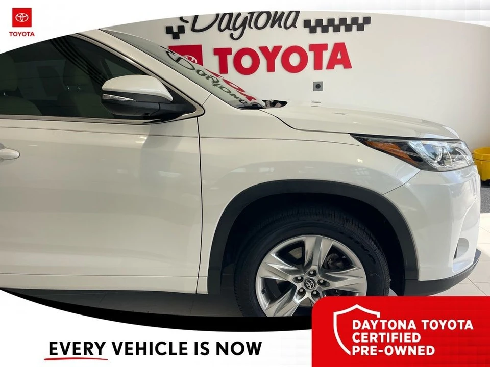2019 Toyota Highlander - Image 11 of 12