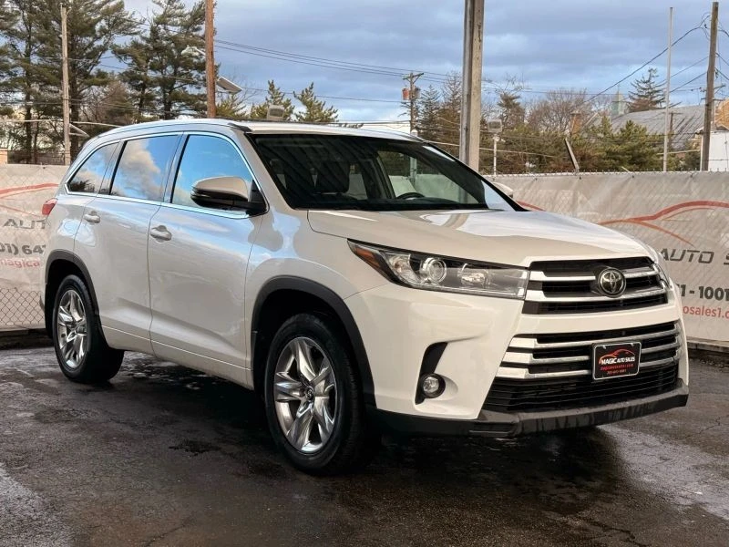 2019 Toyota Highlander - Image 6 of 12