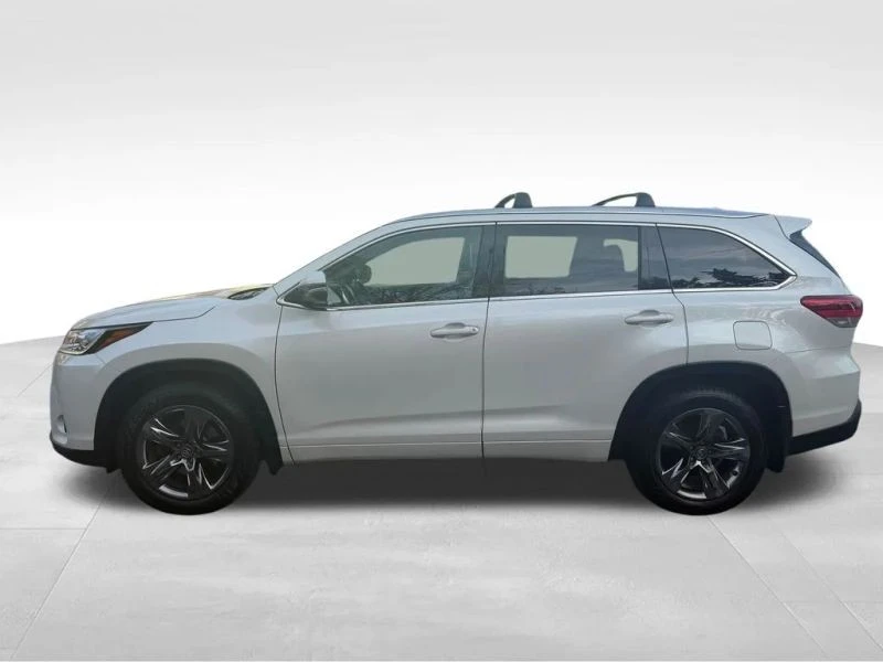 2019 Toyota Highlander - Image 2 of 12