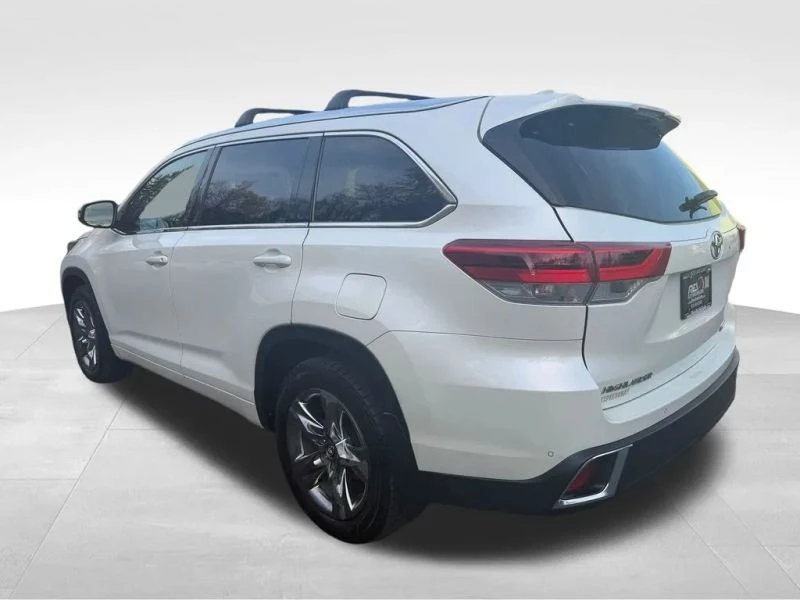 2019 Toyota Highlander - Image 4 of 12