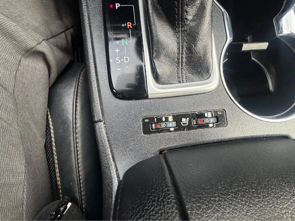 2019 Toyota Highlander - Image 12 of 16