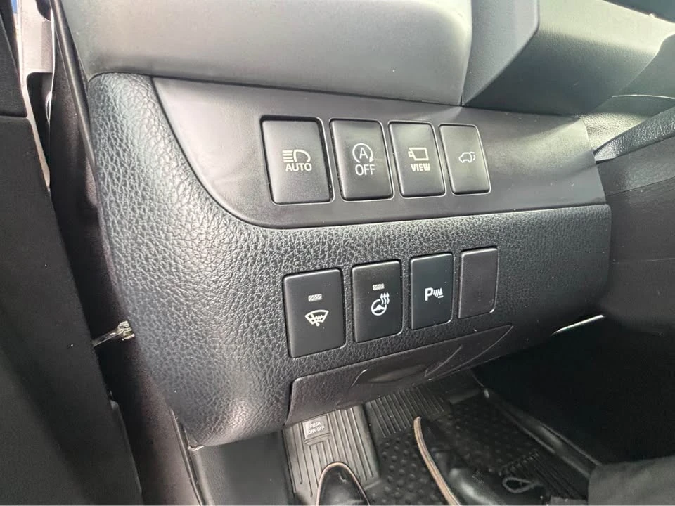 2019 Toyota Highlander - Image 15 of 16