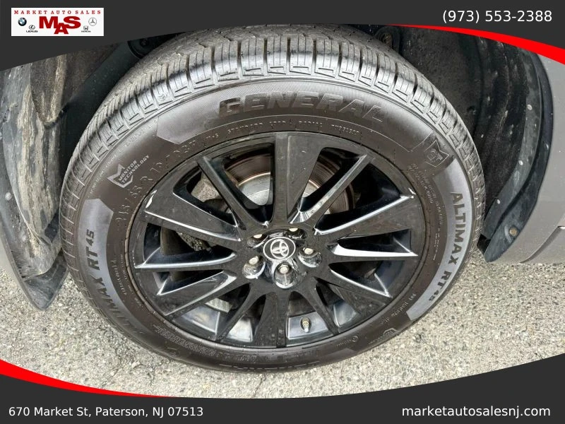 2019 Toyota Highlander - Image 10 of 12