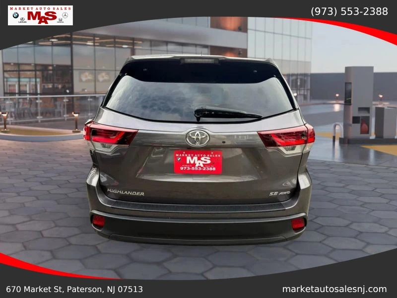 2019 Toyota Highlander - Image 5 of 12