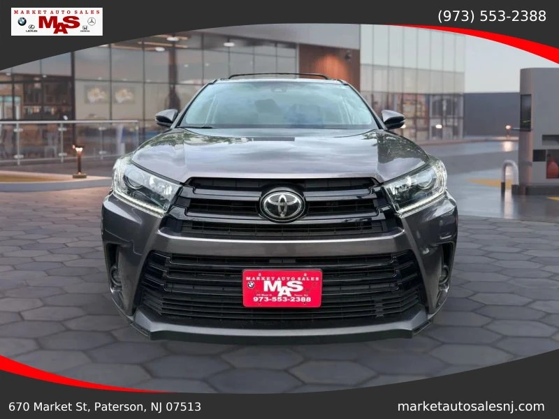 2019 Toyota Highlander - Image 2 of 12