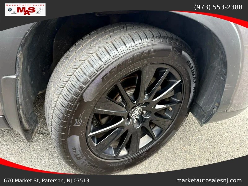 2019 Toyota Highlander - Image 11 of 12