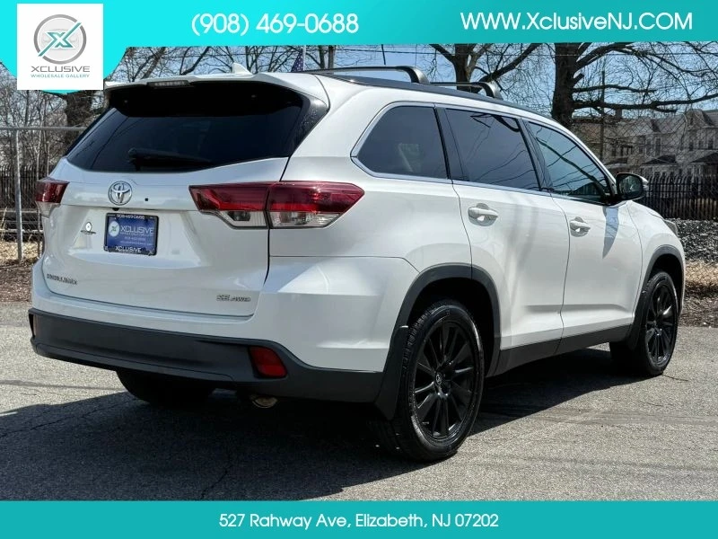 2019 Toyota Highlander - Image 4 of 12
