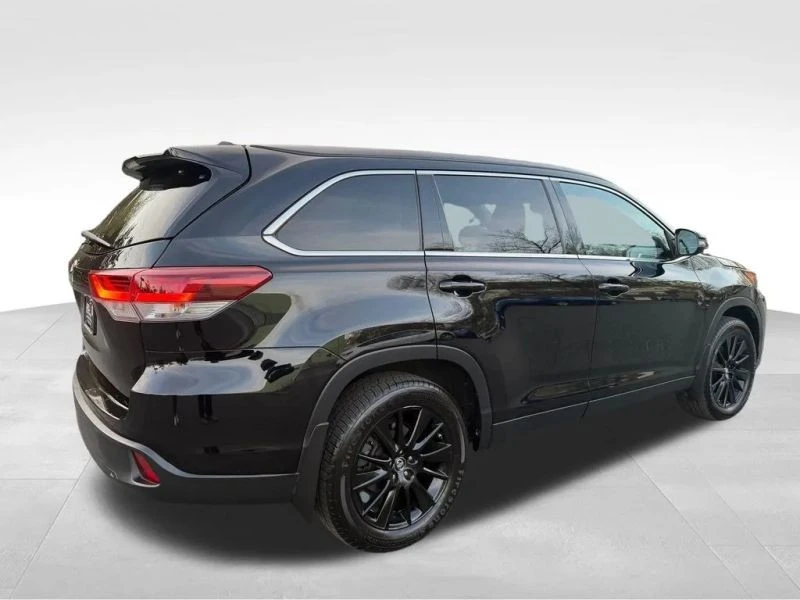 2019 Toyota Highlander - Image 8 of 12