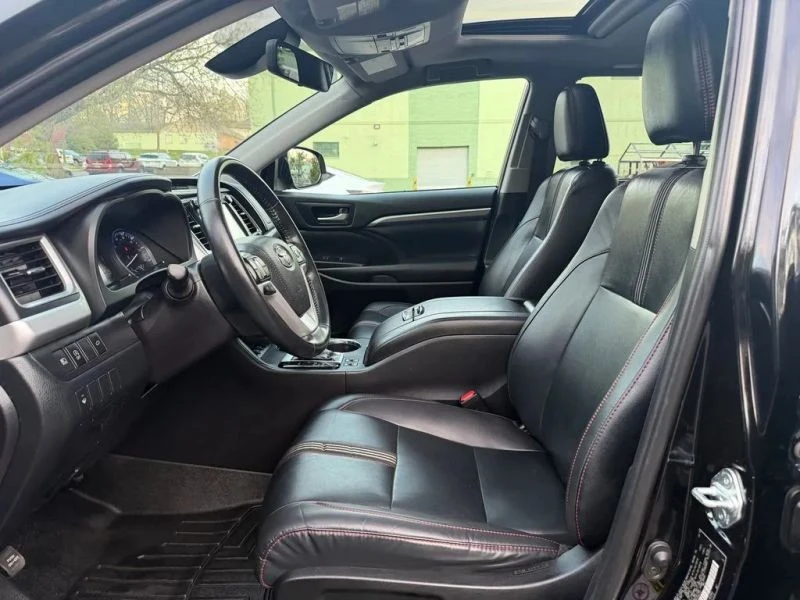 2019 Toyota Highlander - Image 12 of 12