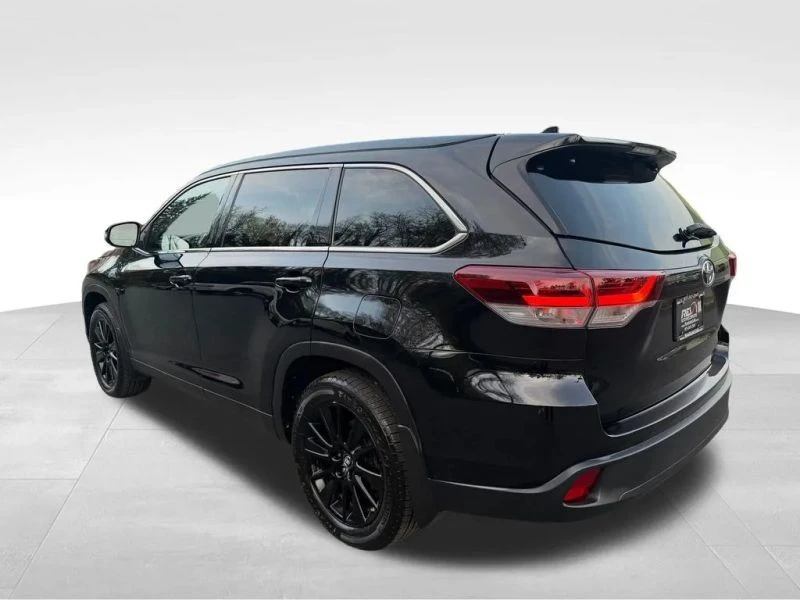 2019 Toyota Highlander - Image 4 of 12