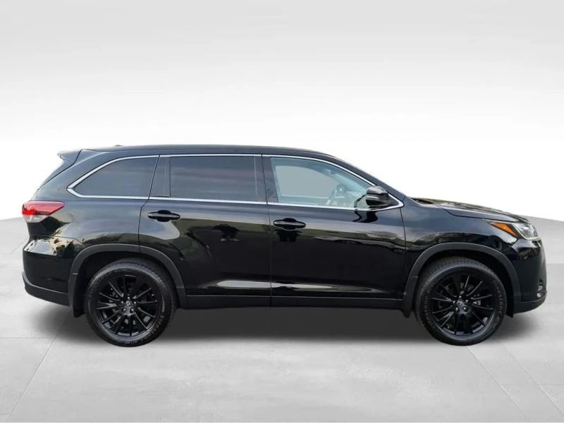 2019 Toyota Highlander - Image 9 of 12
