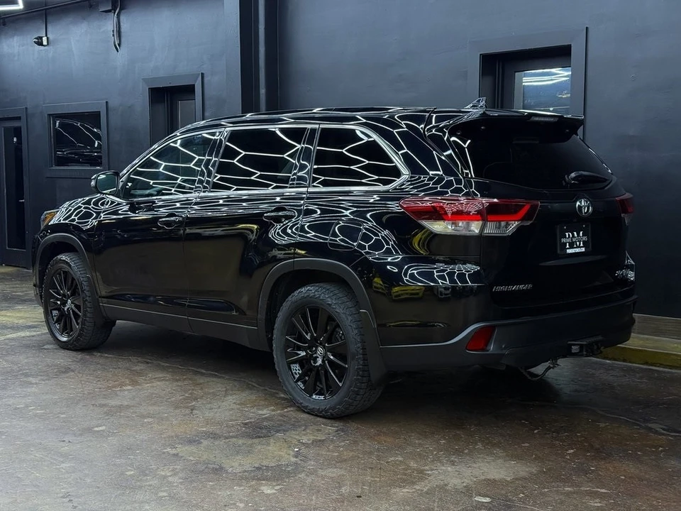 2019 Toyota Highlander - Image 7 of 12