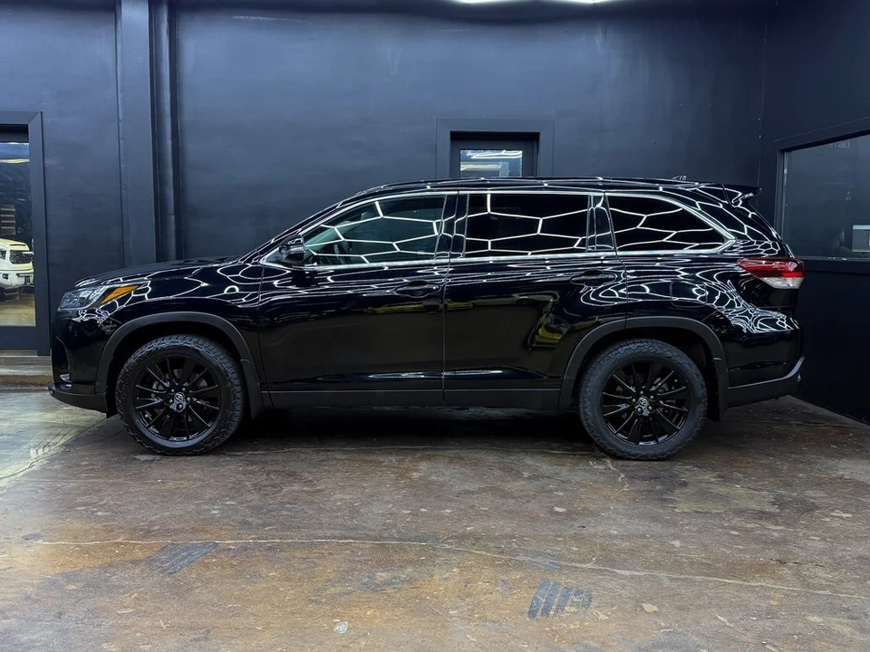 2019 Toyota Highlander - Image 5 of 12