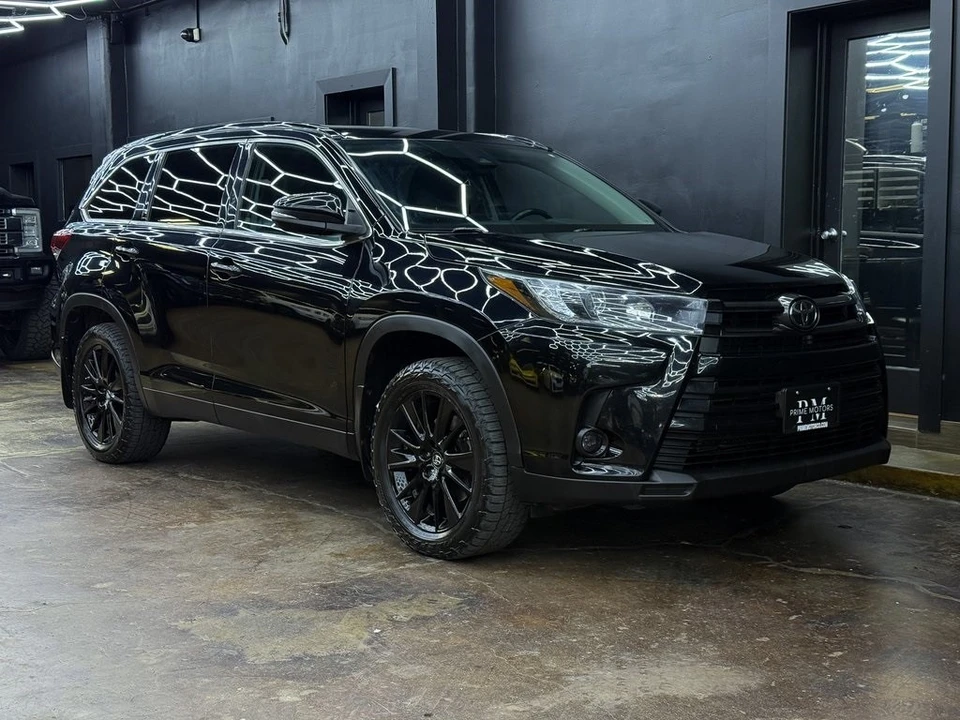 2019 Toyota Highlander - Image 11 of 12