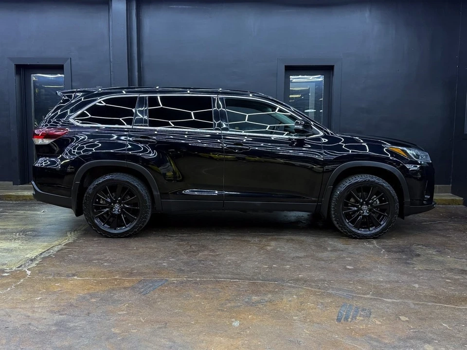 2019 Toyota Highlander - Image 10 of 12