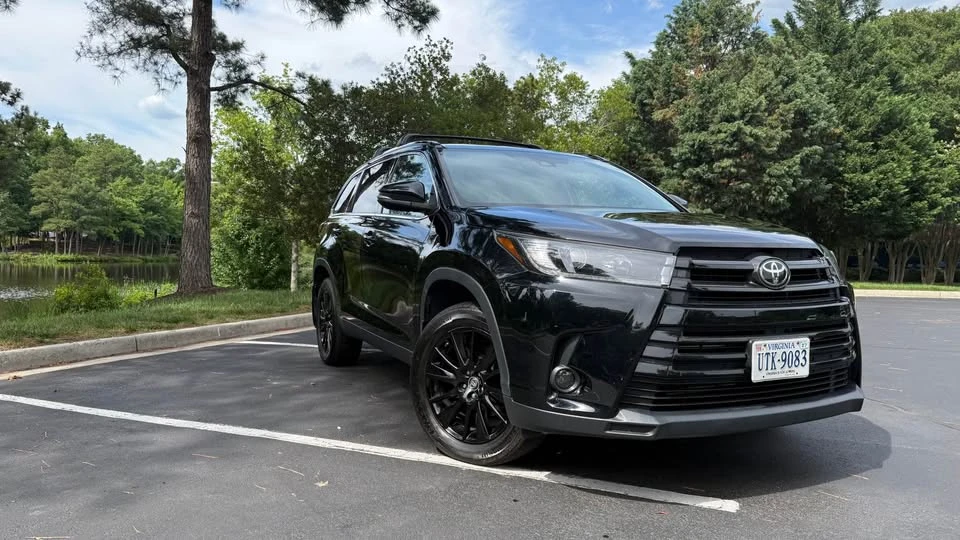 2019 Toyota Highlander - Image 4 of 21