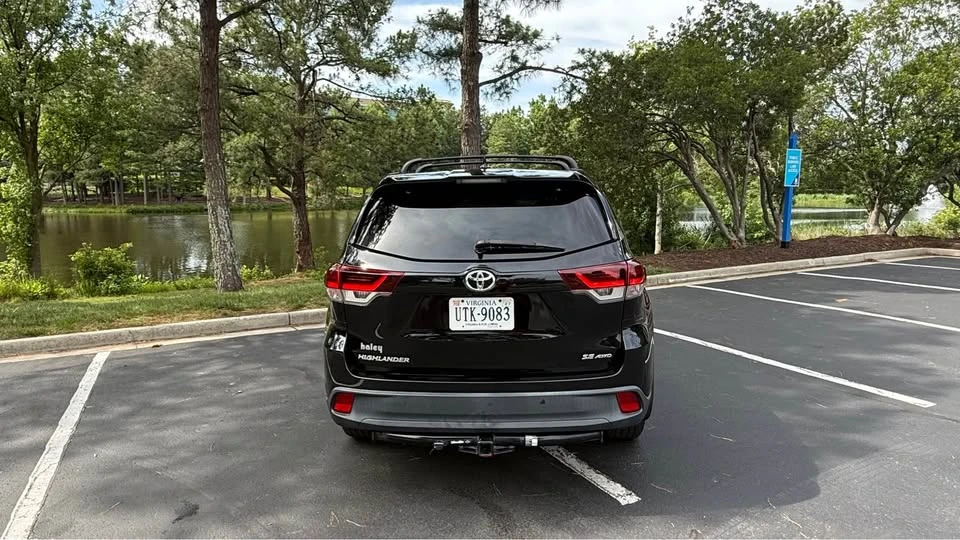 2019 Toyota Highlander - Image 3 of 21
