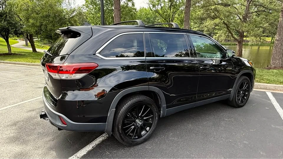 2019 Toyota Highlander - Image 5 of 21