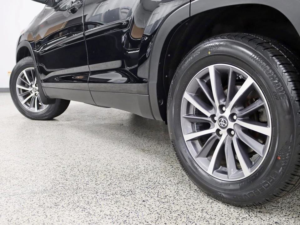 2019 Toyota Highlander - Image 12 of 12