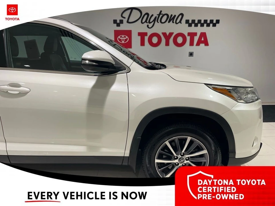2019 Toyota Highlander - Image 7 of 12