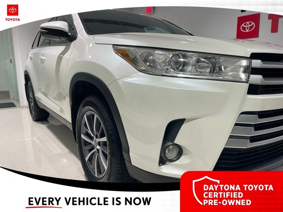 2019 Toyota Highlander - Image 2 of 12
