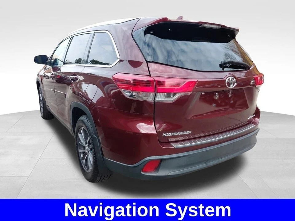 2019 Toyota Highlander - Image 3 of 12