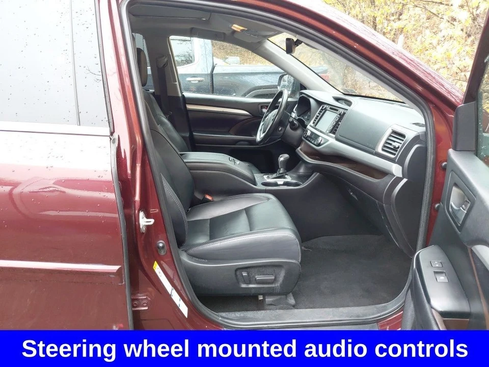 2019 Toyota Highlander - Image 8 of 12