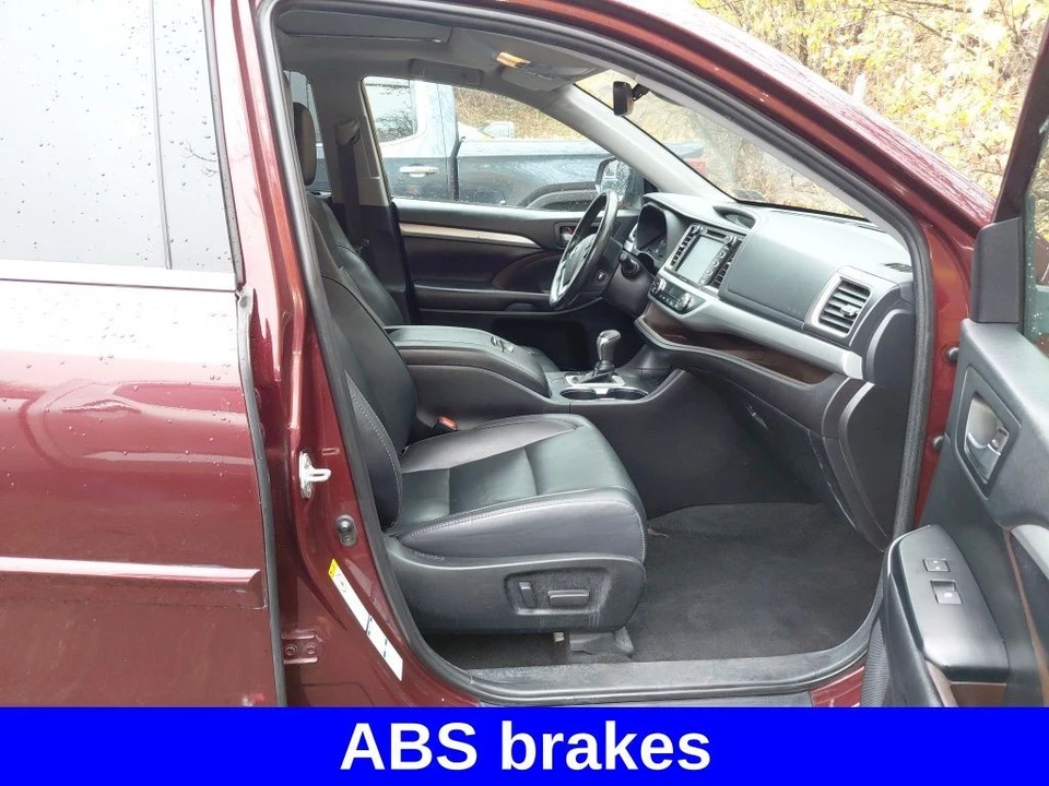 2019 Toyota Highlander - Image 11 of 12