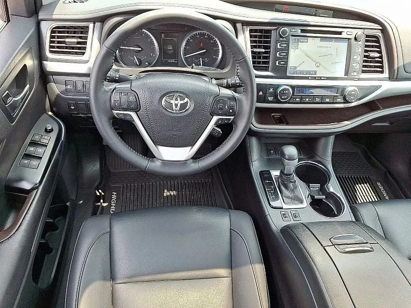 2019 Toyota Highlander - Image 12 of 12