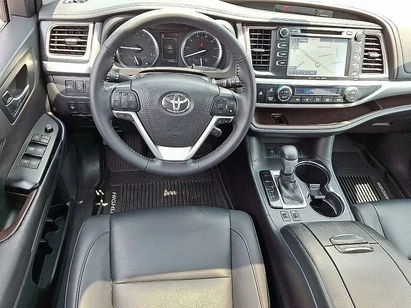 2019 Toyota Highlander - Image 12 of 12