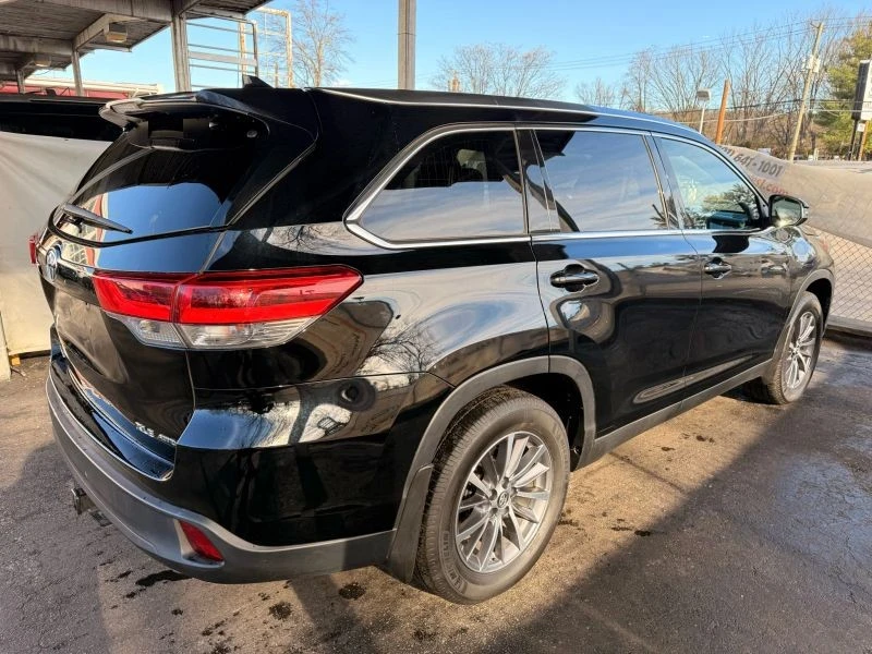 2019 Toyota Highlander - Image 12 of 12