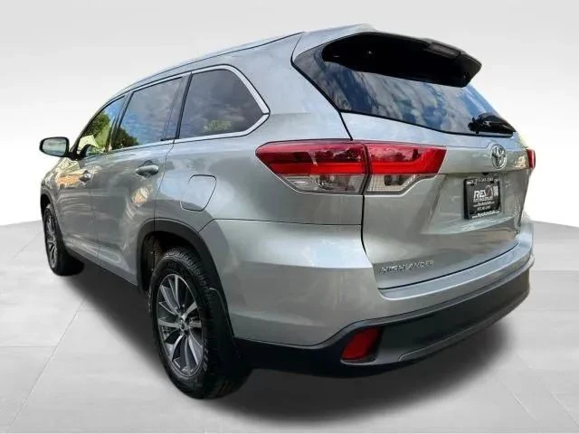2019 Toyota Highlander - Image 3 of 12