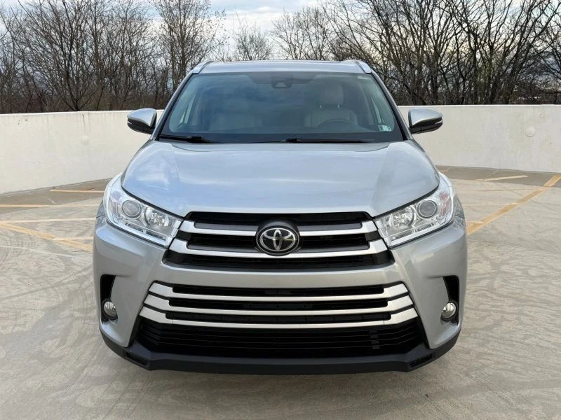 2019 Toyota Highlander - Image 10 of 12