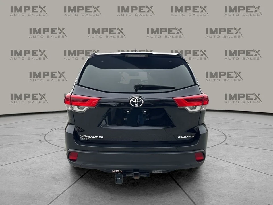 2019 Toyota Highlander - Image 4 of 12